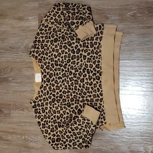 (M) Poppy & Peonies Leopard Print 100% Cotton Oversized Top Made in Canada